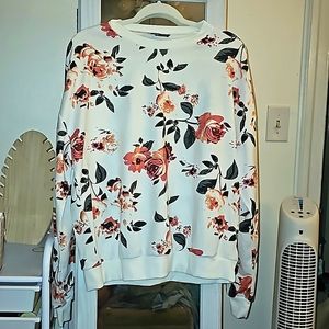 Women's Shien crew neck lightweight sweatshirt. Size XL